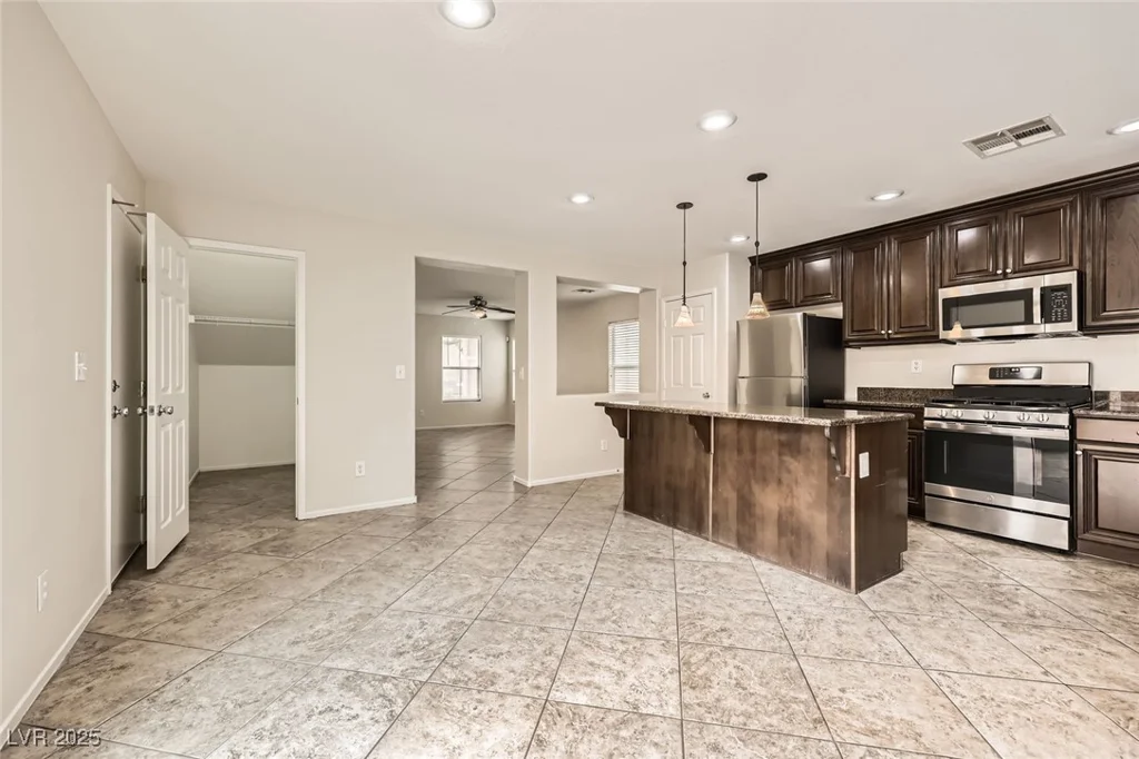 650 Port Talbot, Las Vegas, NV 89178