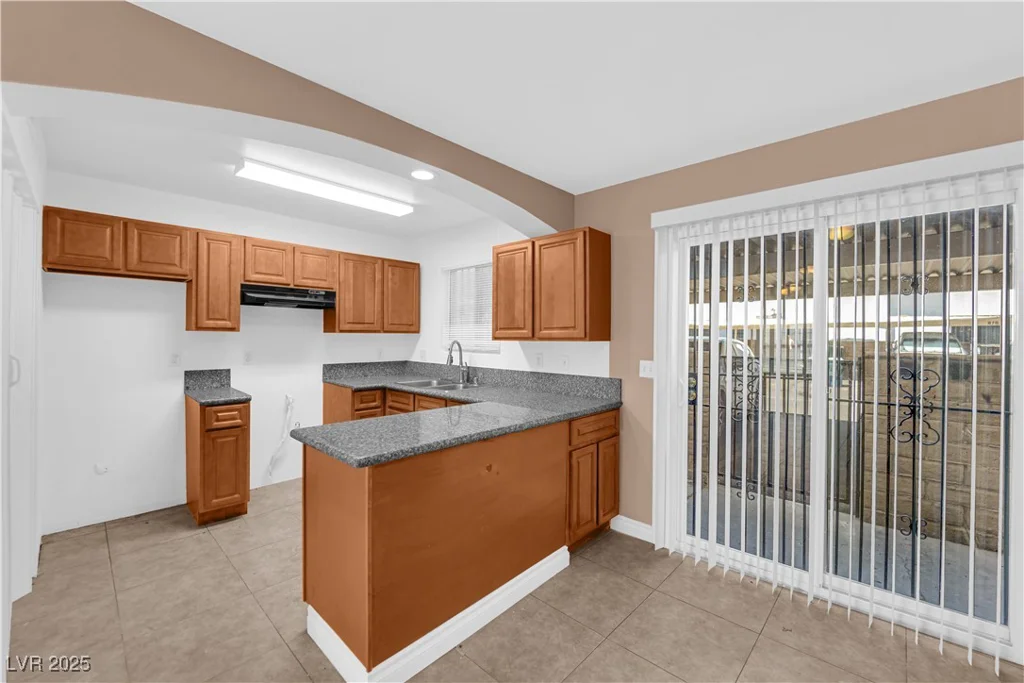 867 Flagstone, Las Vegas, NV 89110