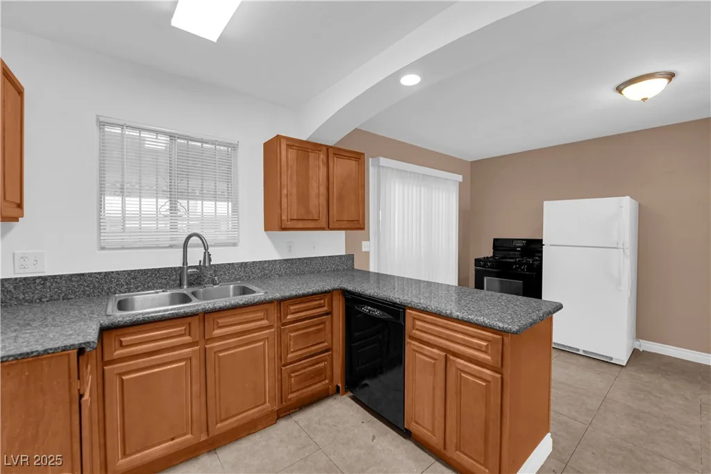 867 Flagstone, Las Vegas, NV 89110