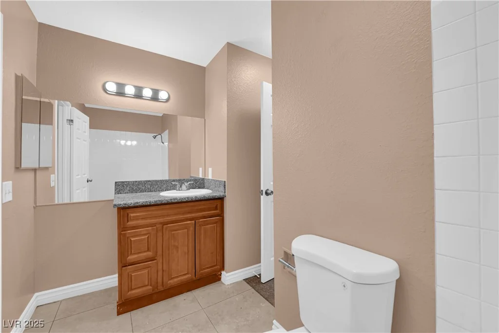 867 Flagstone, Las Vegas, NV 89110