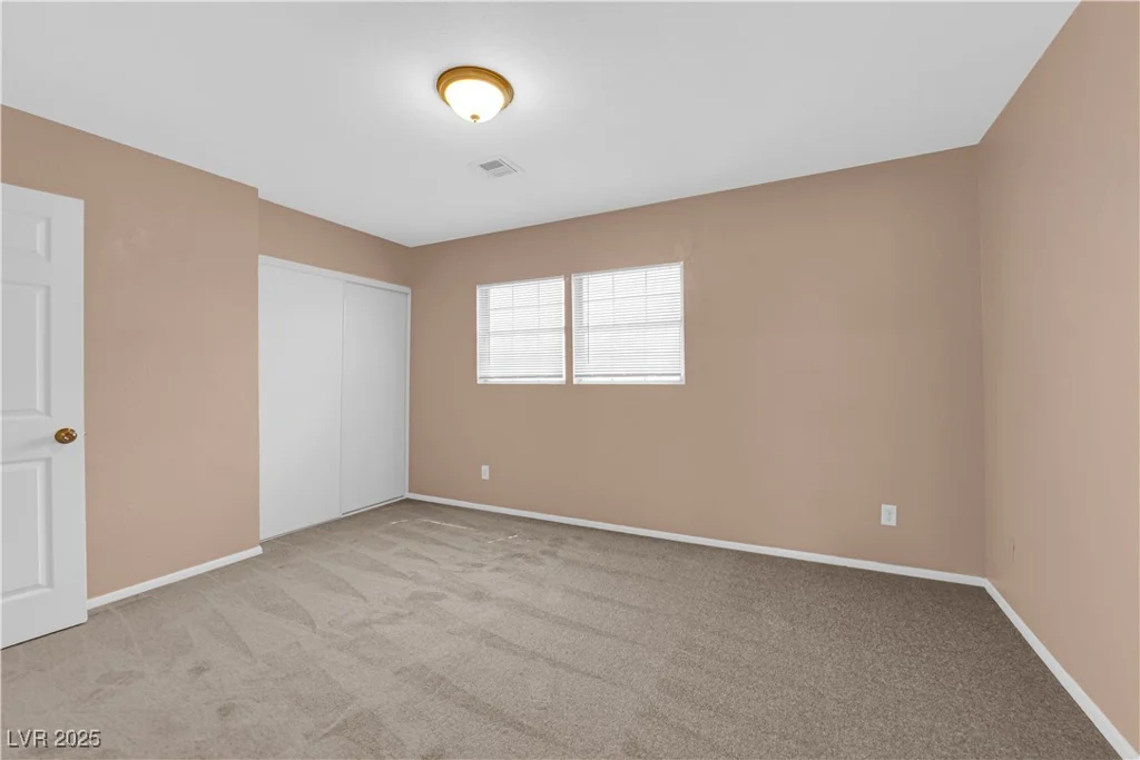 867 Flagstone, Las Vegas, NV 89110