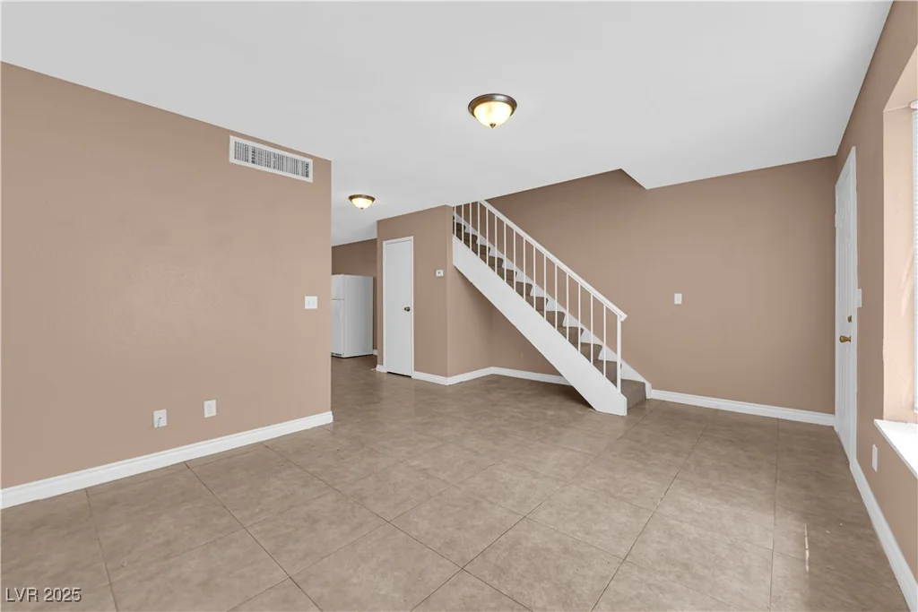 867 Flagstone, Las Vegas, NV 89110