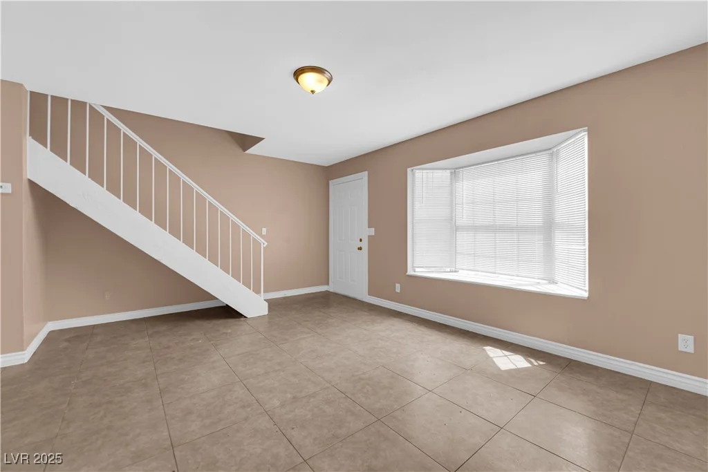 867 Flagstone, Las Vegas, NV 89110