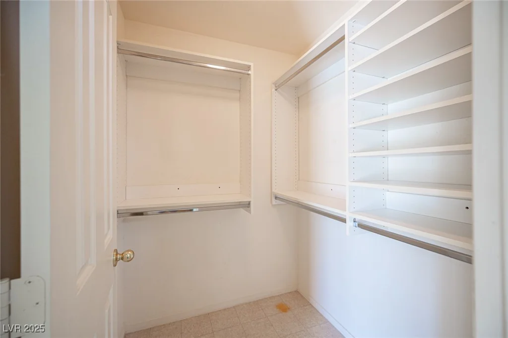 10200 Lookout Bridge, Las Vegas, NV 89183