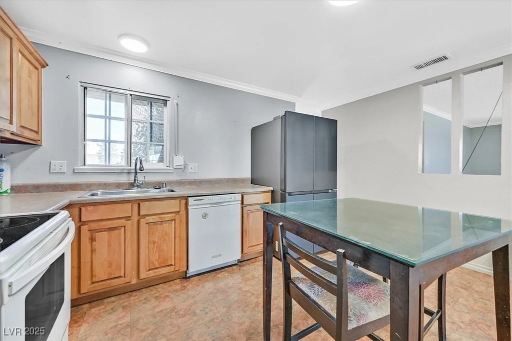 216 Lorenzi, Las Vegas, NV 89107