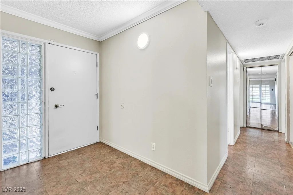 216 Lorenzi, Las Vegas, NV 89107