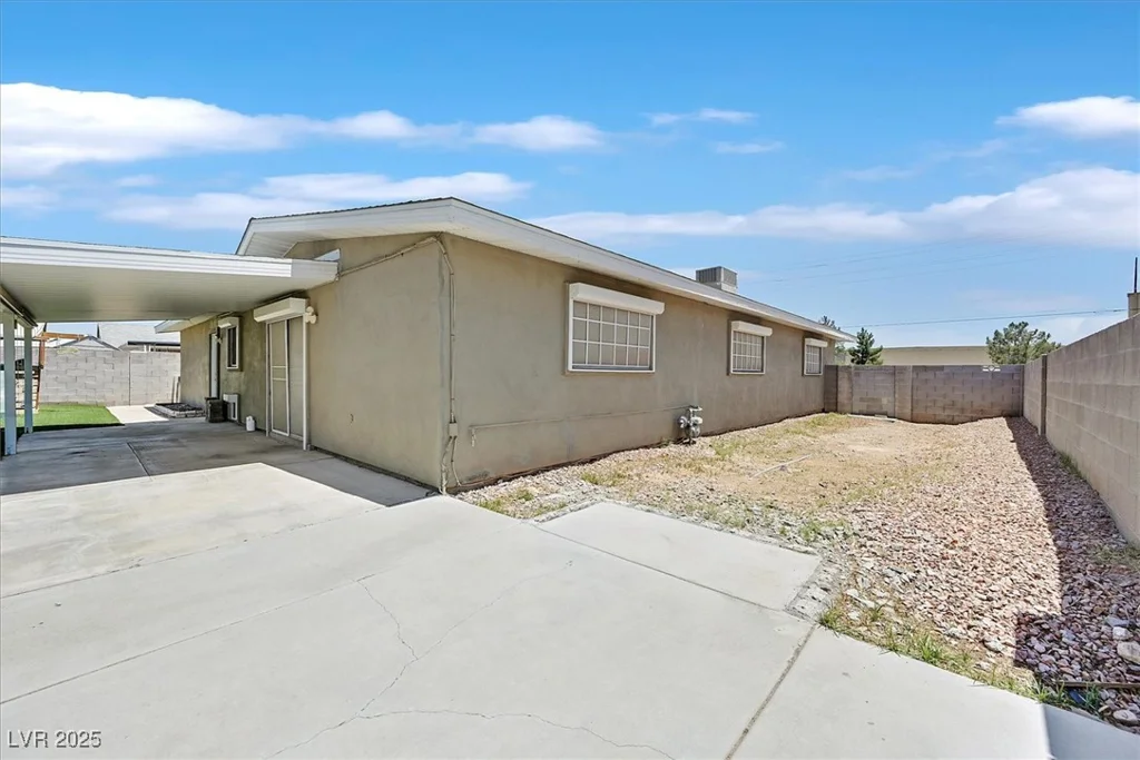 216 Lorenzi, Las Vegas, NV 89107