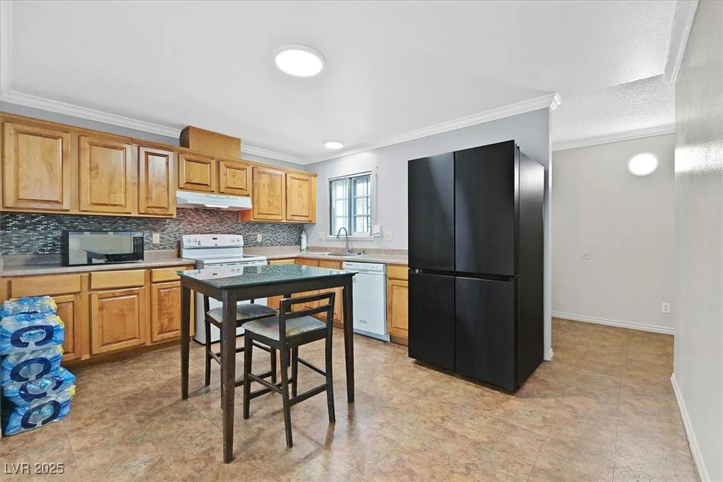 216 Lorenzi, Las Vegas, NV 89107