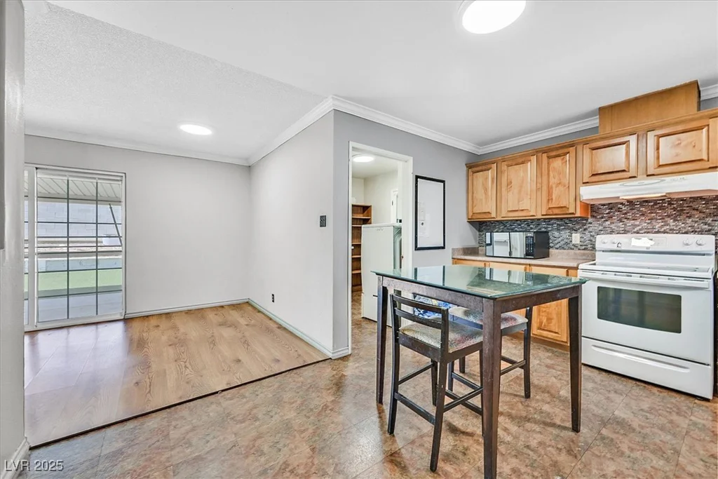 216 Lorenzi, Las Vegas, NV 89107