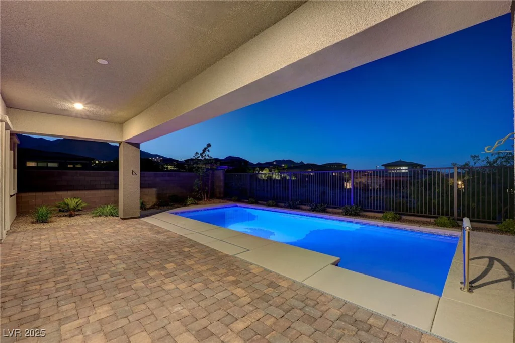 12436 Primrose Grove, Las Vegas, NV 89138