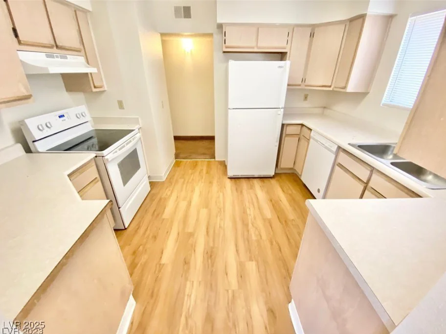 3151 Soaring Gulls, Las Vegas, NV 89128