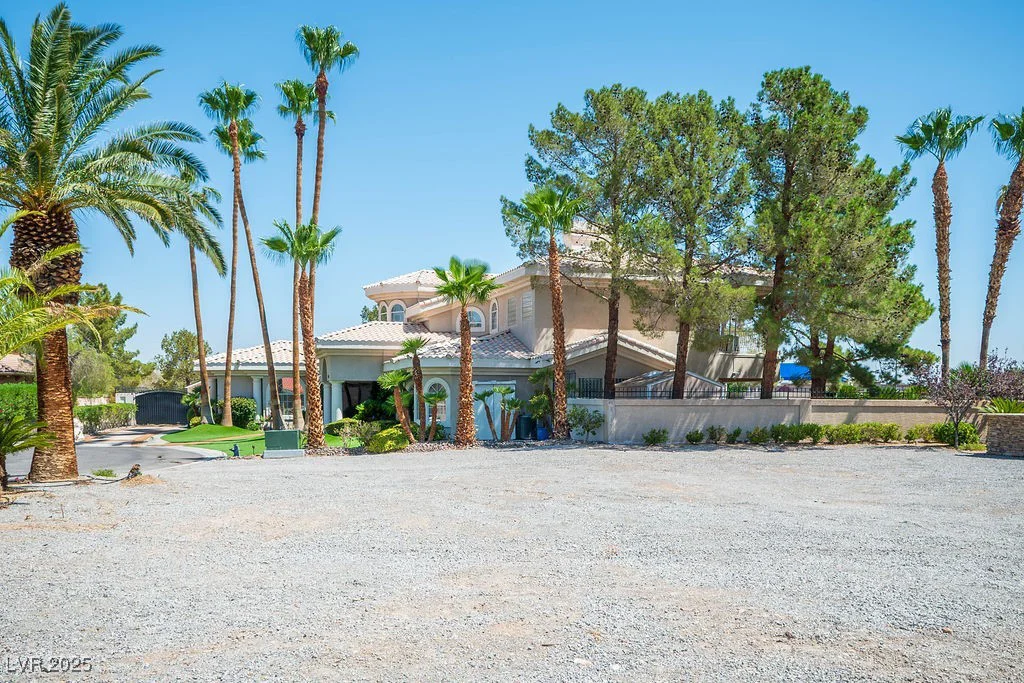1454 Danyelle, Las Vegas, NV 89117