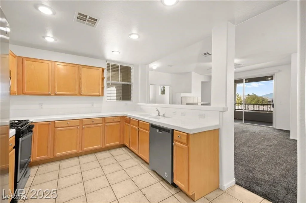 913 Duckhorn, Las Vegas, NV 89144