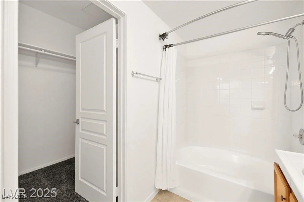913 Duckhorn, Las Vegas, NV 89144