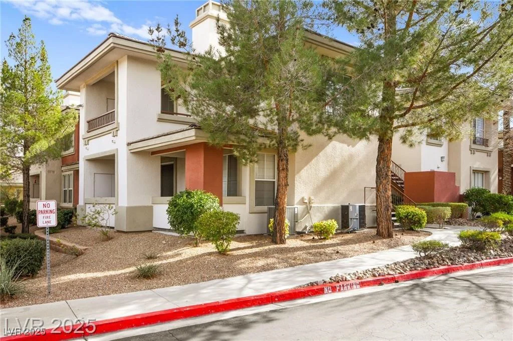 913 Duckhorn, Las Vegas, NV 89144