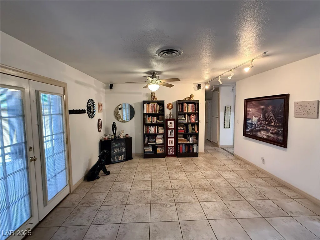 3528 Indios, Las Vegas, NV 89121
