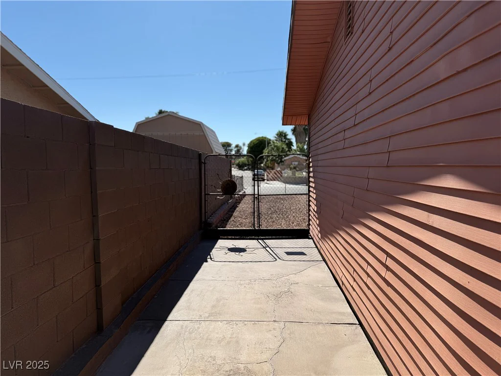 3528 Indios, Las Vegas, NV 89121