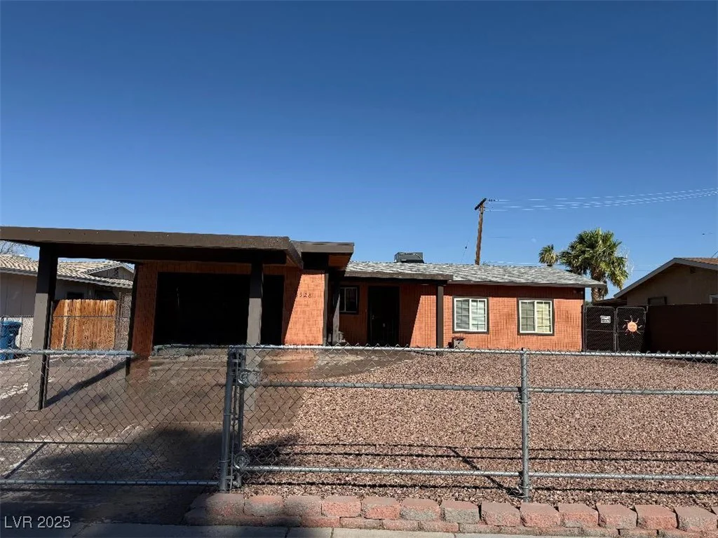3528 Indios, Las Vegas, NV 89121