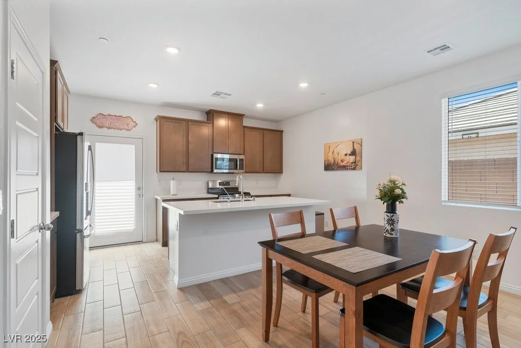 3709 Neblina, Henderson, NV 89052
