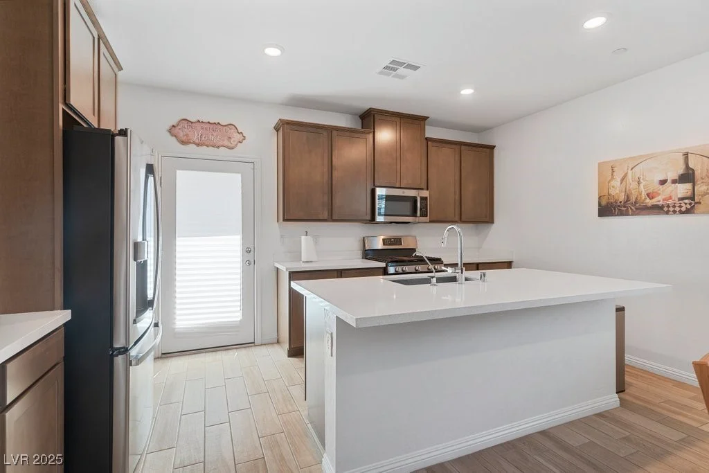 3709 Neblina, Henderson, NV 89052
