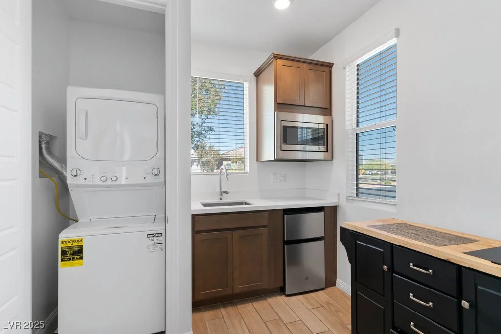 3709 Neblina, Henderson, NV 89052