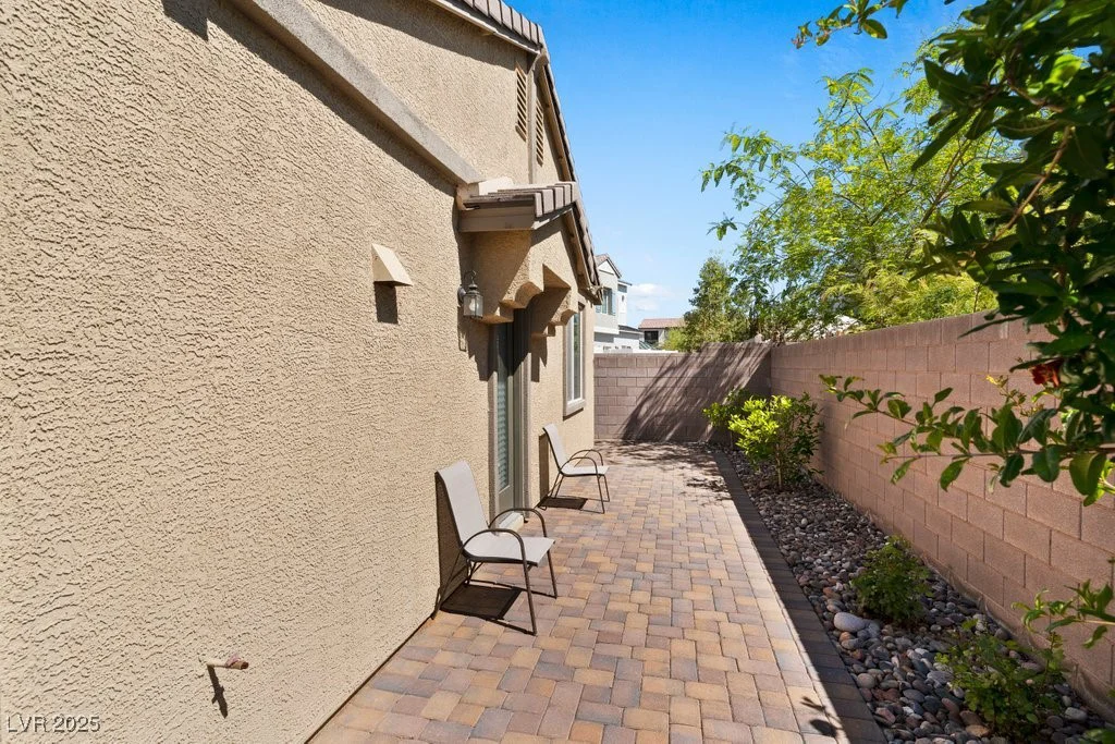 3709 Neblina, Henderson, NV 89052