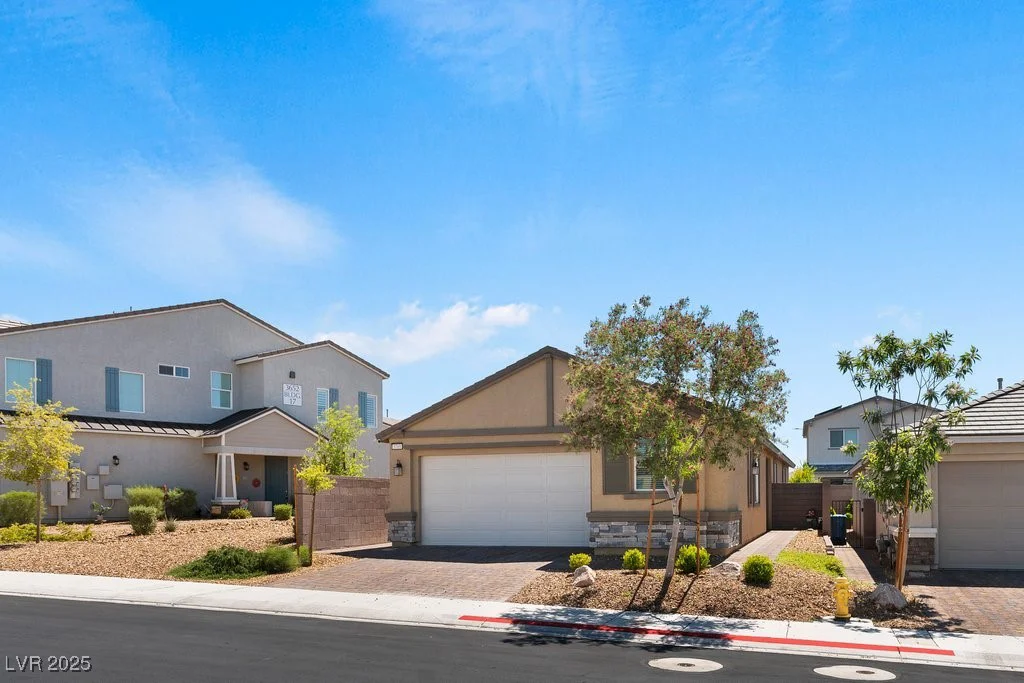 3709 Neblina, Henderson, NV 89052