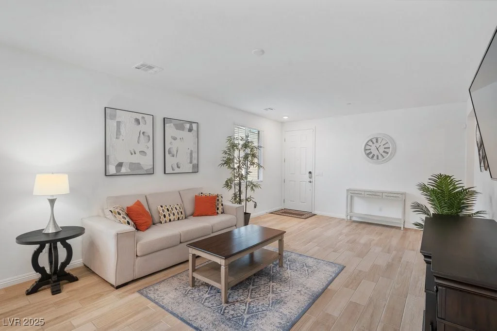 3709 Neblina, Henderson, NV 89052