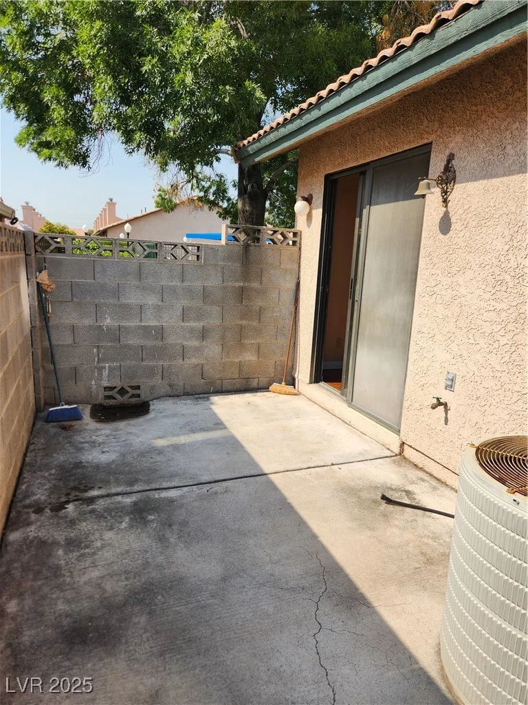308 Caracas, Las Vegas, NV 89145