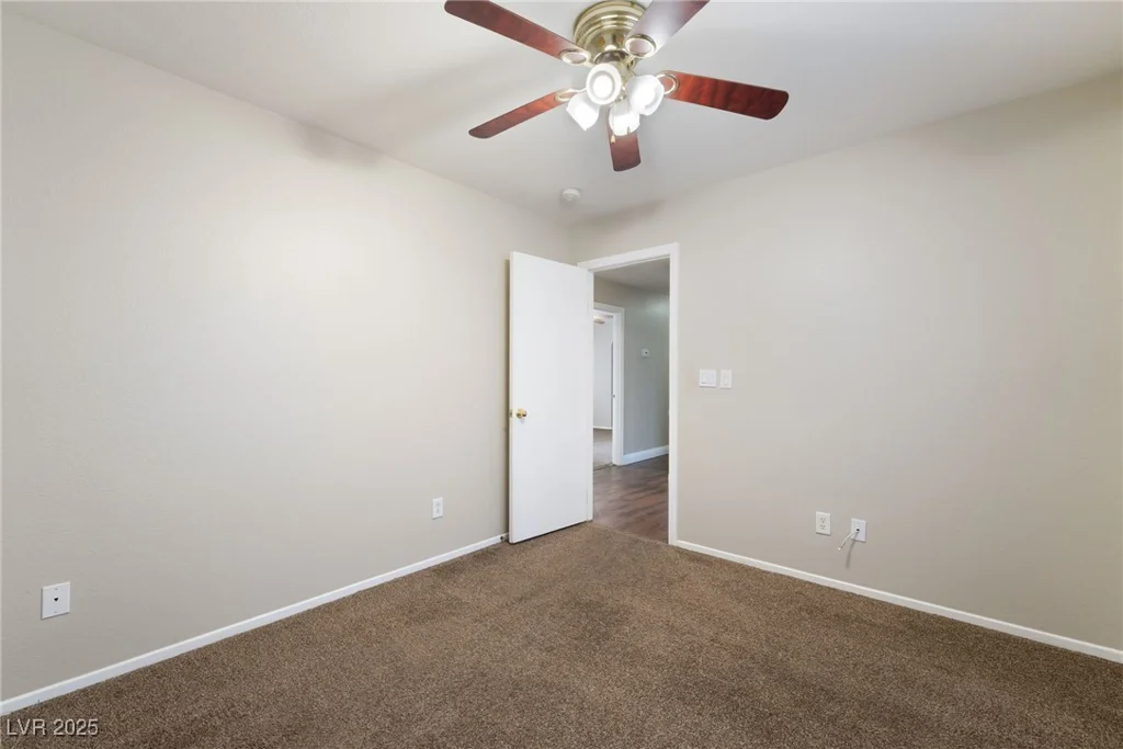9633 Deer Park, Las Vegas, NV 89148