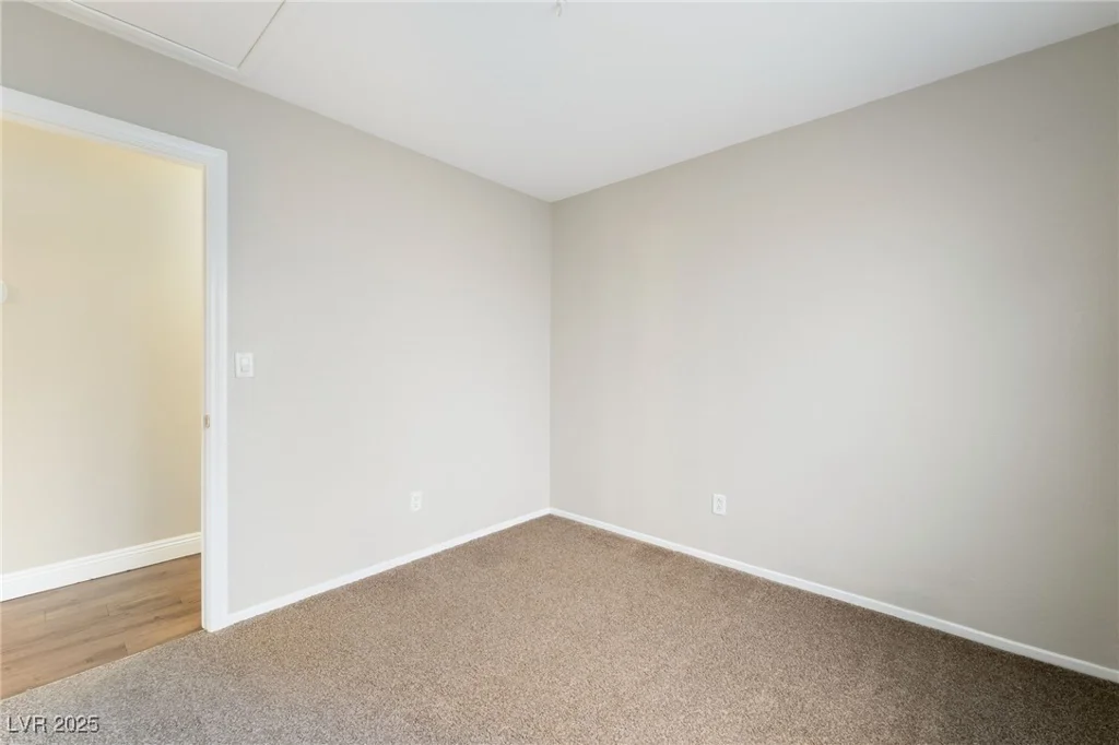 9633 Deer Park, Las Vegas, NV 89148