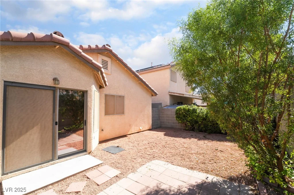 9633 Deer Park, Las Vegas, NV 89148