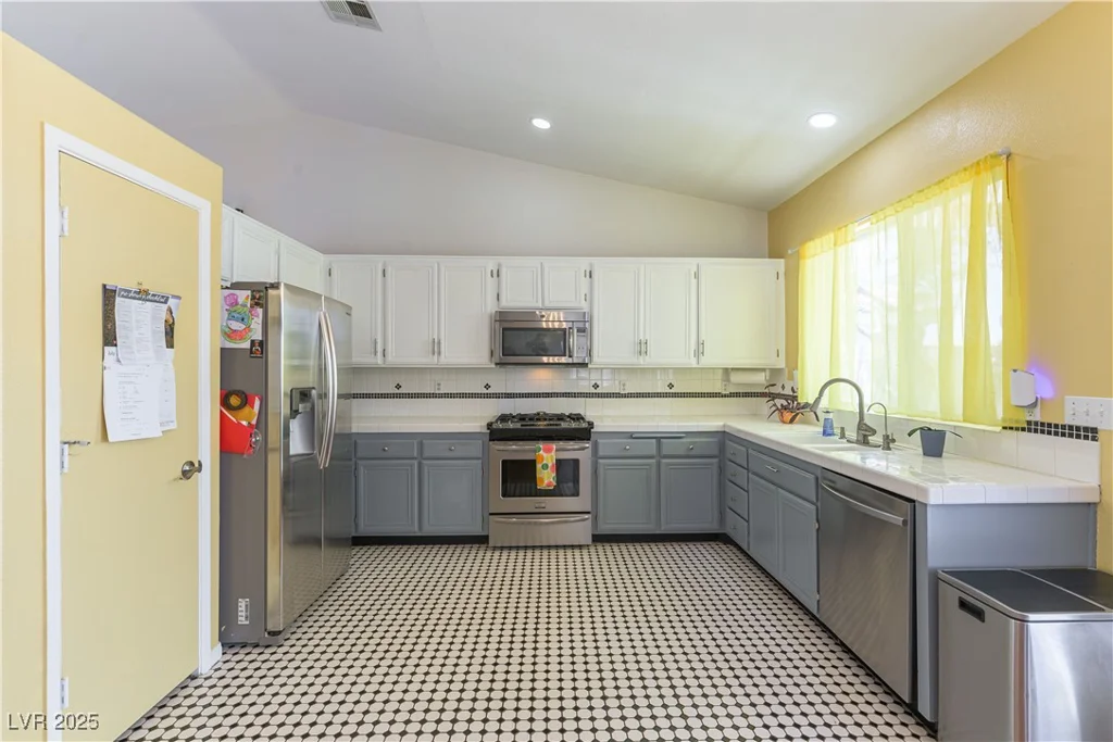 3650 Russian Olive, North Las Vegas, NV 89032