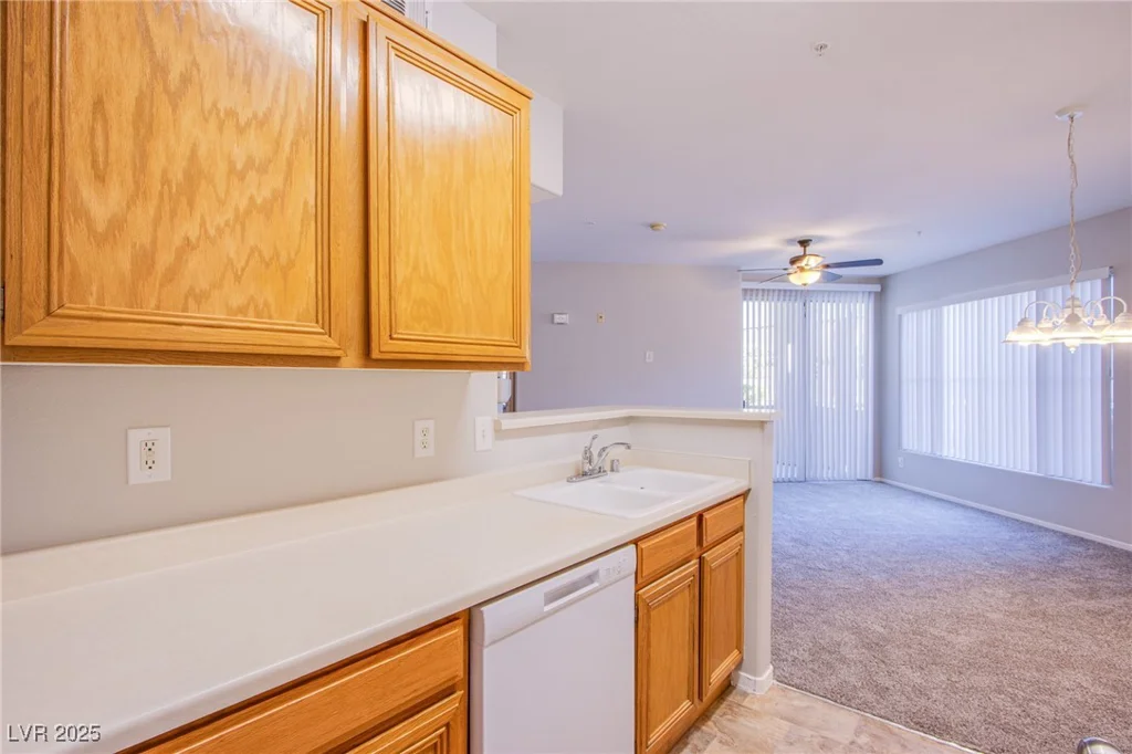 7167 DURANGO, Las Vegas, NV 89148