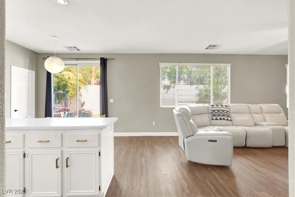 1354 Villa Park, Las Vegas, NV 89110