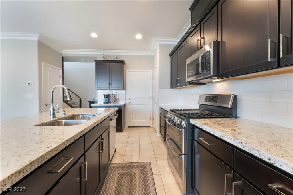 12478 Dolan Point, Las Vegas, NV 89138