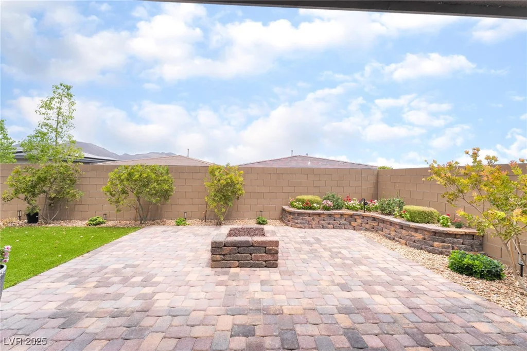 12478 Dolan Point, Las Vegas, NV 89138