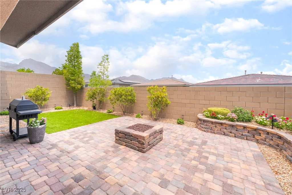 12478 Dolan Point, Las Vegas, NV 89138