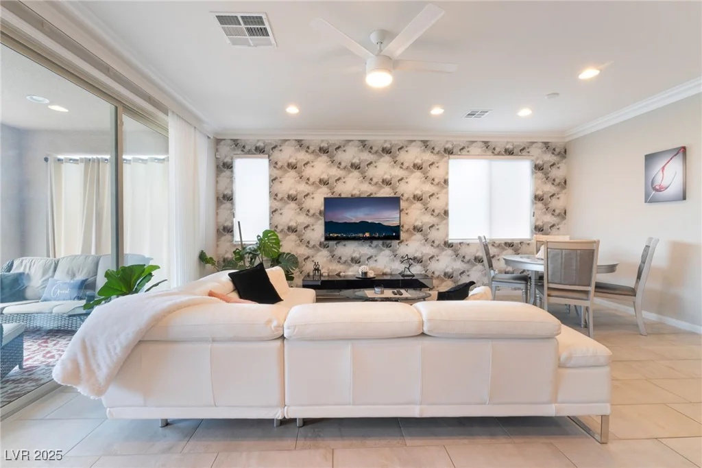 12478 Dolan Point, Las Vegas, NV 89138
