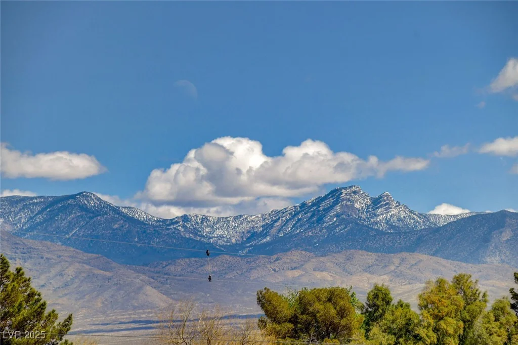 1450 Donner, Pahrump, NV 89048