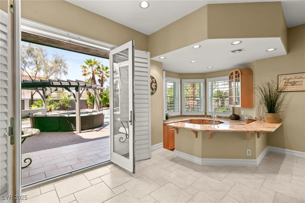 7520 Captains Harbor, Las Vegas, NV 89117