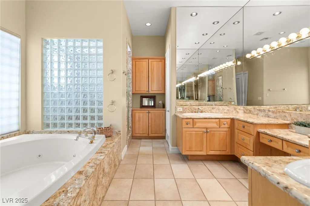 7520 Captains Harbor, Las Vegas, NV 89117