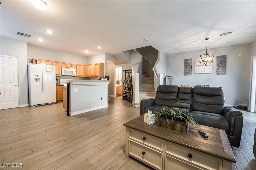 6543 Strolling Plains, Henderson, NV 89011