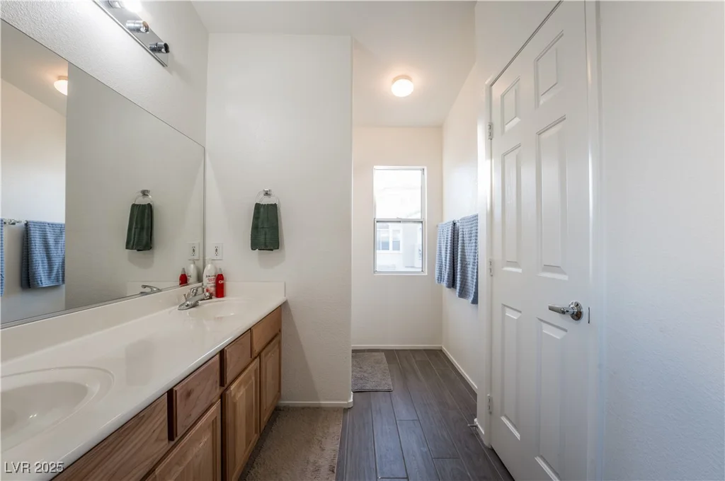 6543 Strolling Plains, Henderson, NV 89011