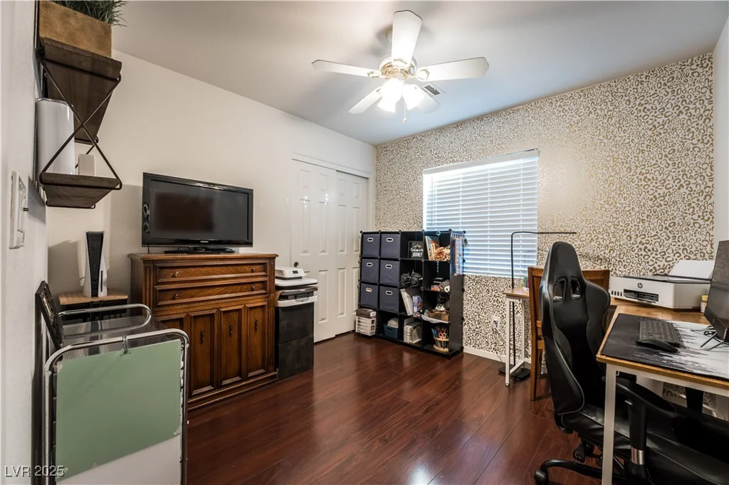 6543 Strolling Plains, Henderson, NV 89011