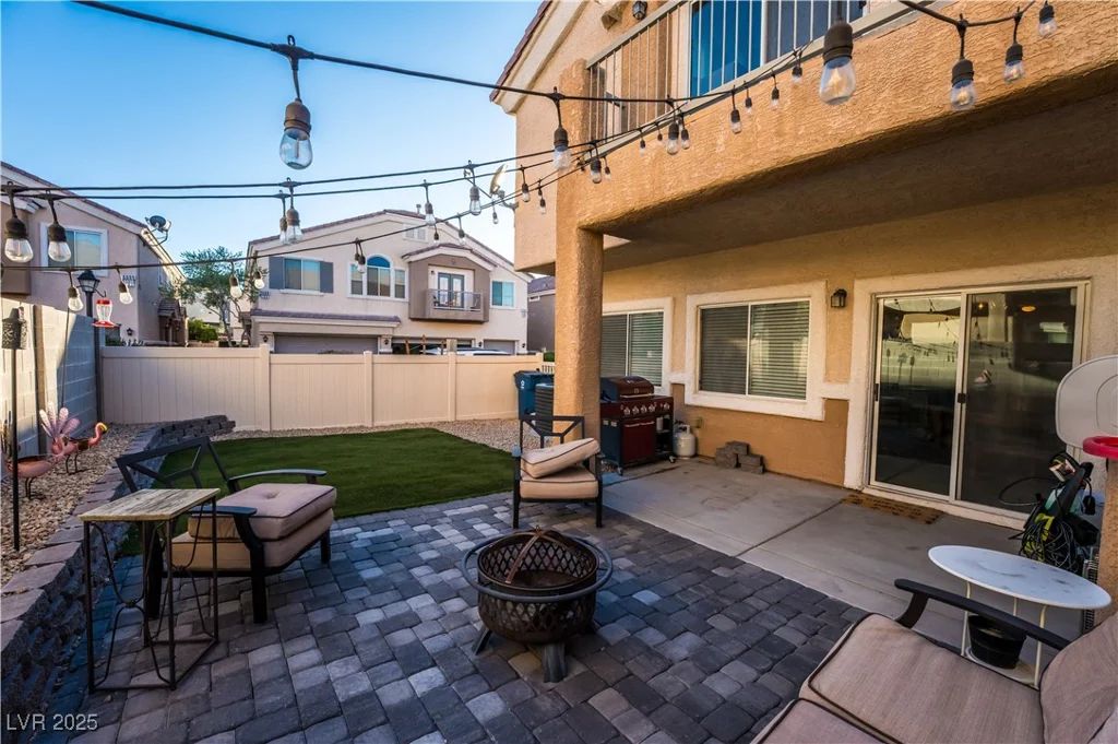 6543 Strolling Plains, Henderson, NV 89011