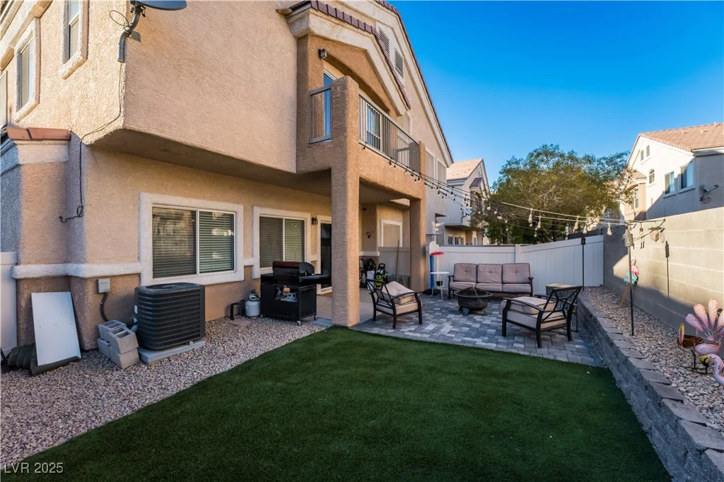 6543 Strolling Plains, Henderson, NV 89011
