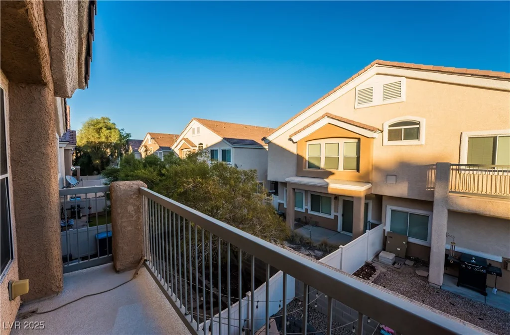 6543 Strolling Plains, Henderson, NV 89011