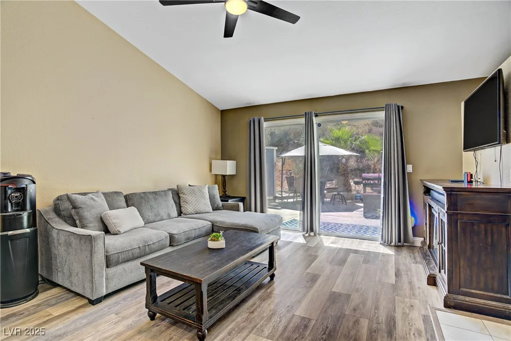 7401 Red Swallow, Las Vegas, NV 89131