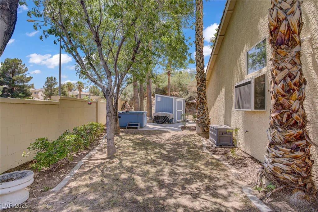 7401 Red Swallow, Las Vegas, NV 89131